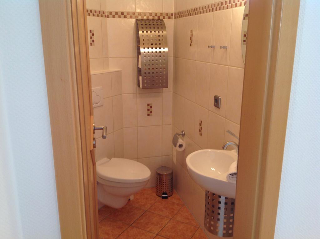 Apartment Haus Kollwitzweg - *